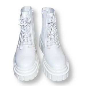 Lace-Up Front Platform Chunky Heeled Combat Boots